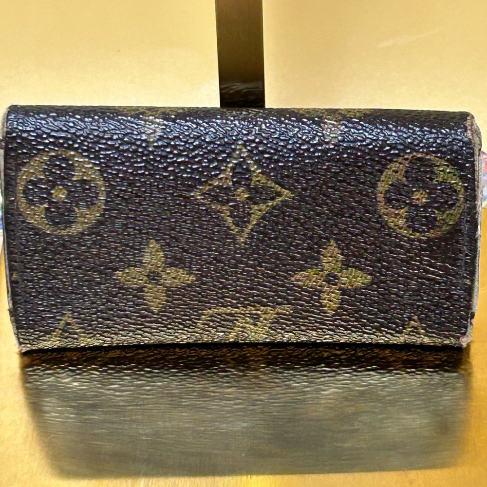 Louis Vuitton Brown and Gold Monogram Trifold Key Holder Approx. 4 x 2 - Picture 3 of 7